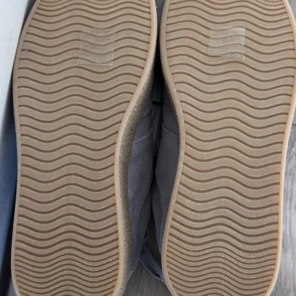 Steve Madden sneakers New in Box size 9 - Picture 6 of 10